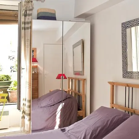 Apartment Les Toits De Montmartre Paris